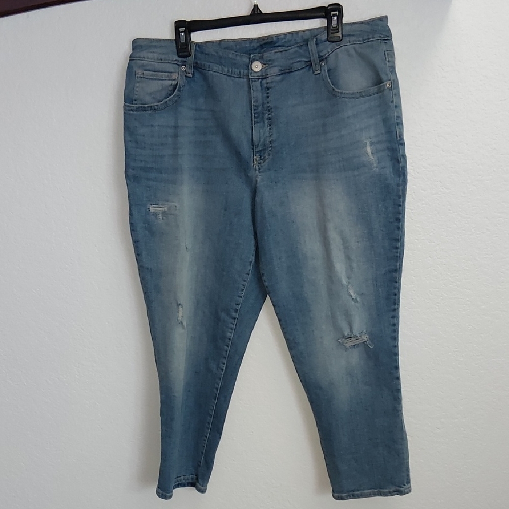 Faded Glory Women's Light Blue Cropped Jeans